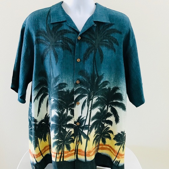 Tommy Bahama Other - Tommy Bahama Hawaiian Shirt size Large